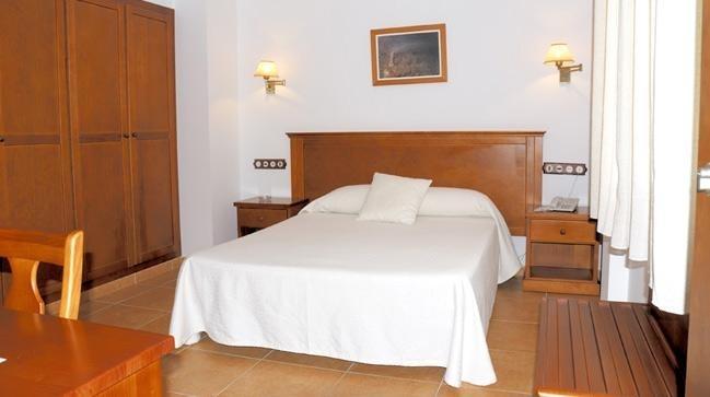 Hotel Donde Caparros Карбонерас Номер фото